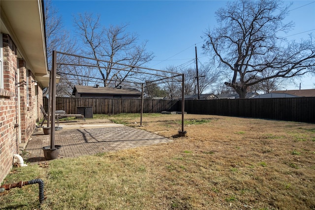 view of yard with a patio area