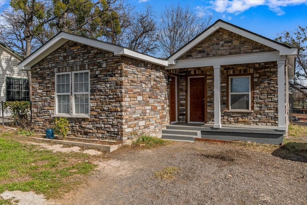 view of front of home featuring a porch