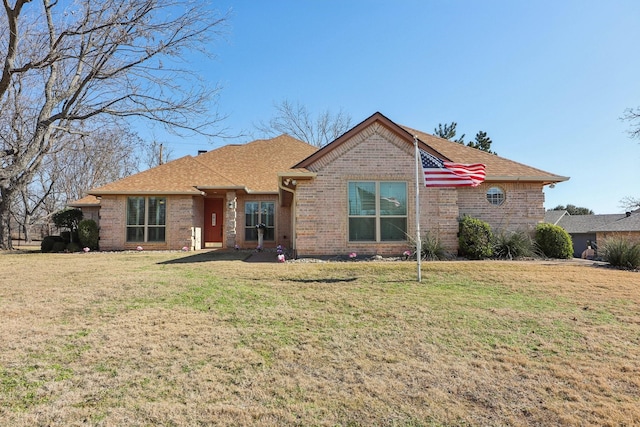 view of front of house with a front yard