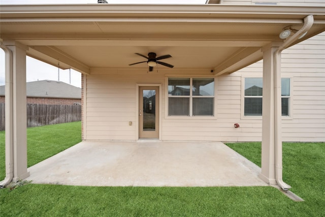 view of patio with ceiling fan