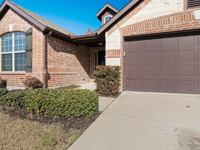 view of front facade with a garage