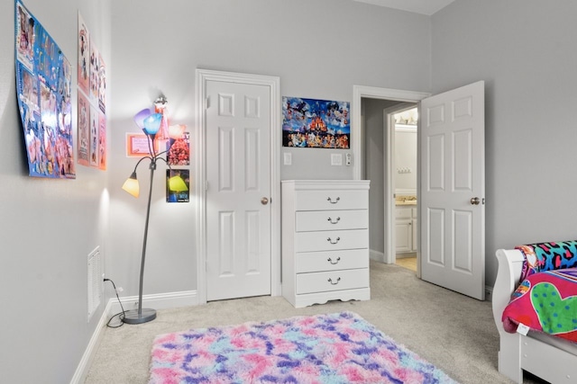 view of carpeted bedroom