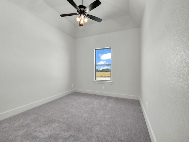 unfurnished room featuring carpet floors and ceiling fan