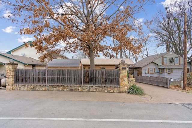 view of front of house