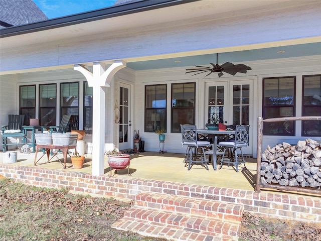 view of patio with ceiling fan