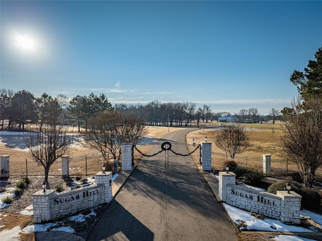 exterior space featuring a rural view