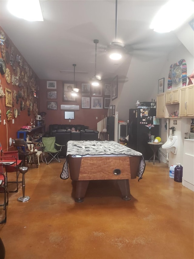 playroom with concrete flooring