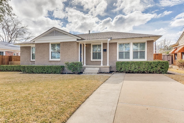 view of front of house with a front yard