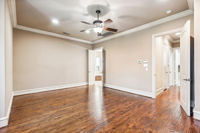 empty room with dark wood-type flooring, crown molding, and ceiling fan