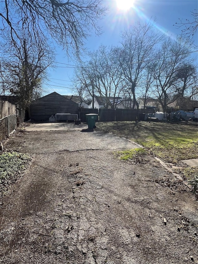 view of yard with a patio area