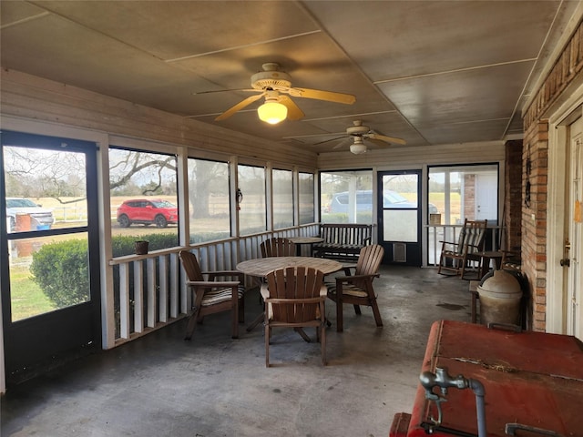 view of sunroom / solarium