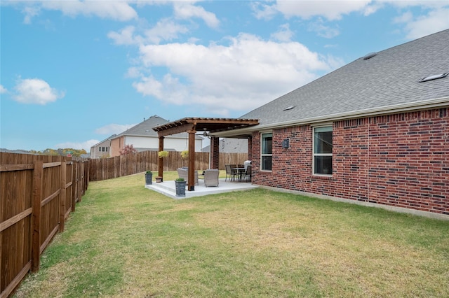 view of yard with a patio area