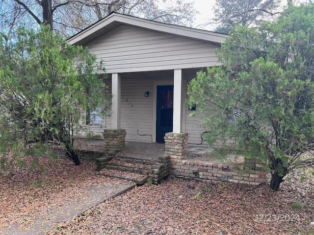 view of front of property