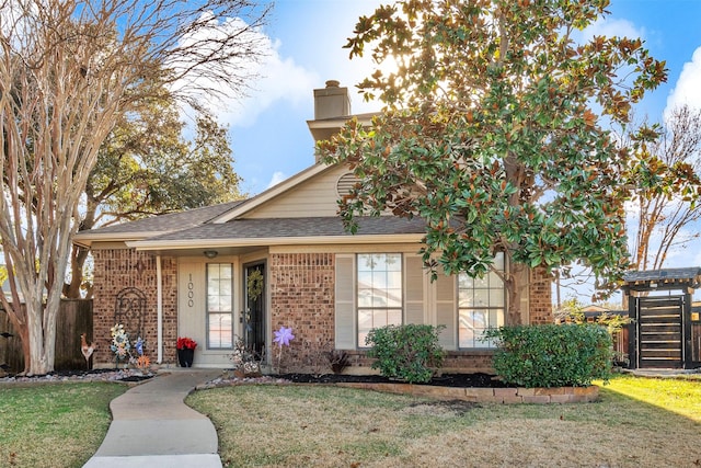 view of front of house featuring a front yard