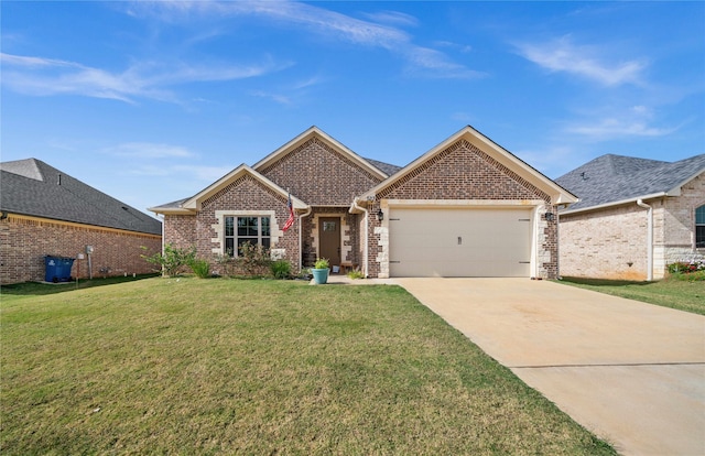 craftsman inspired home featuring a garage and a front yard