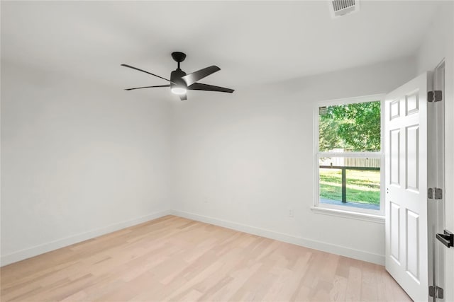 unfurnished room featuring ceiling fan and light hardwood / wood-style flooring