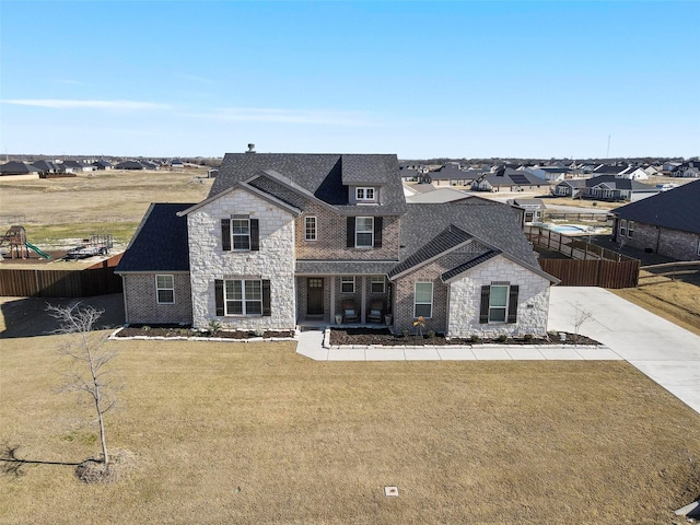 view of front of house with a front lawn