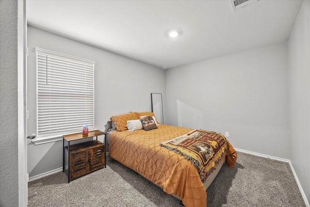 bedroom with carpet flooring