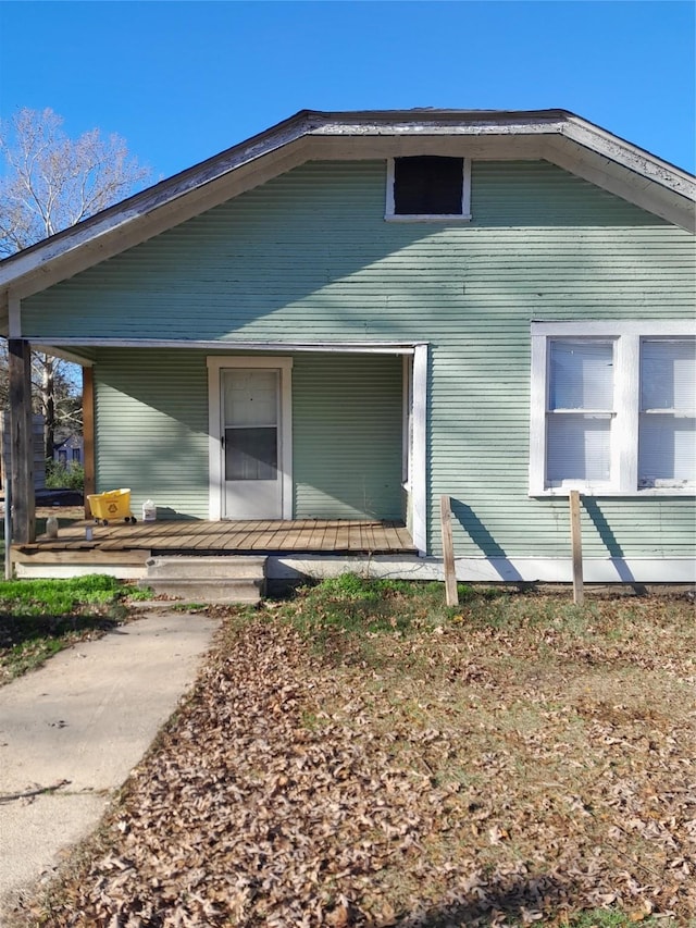 view of side of property