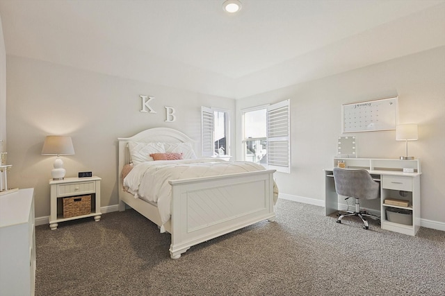 carpeted bedroom featuring recessed lighting and baseboards