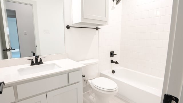 1804 Wittington Pl, Farmers Branch, TX 75234 - bathroom with toilet, vanity, and shower / bath combination