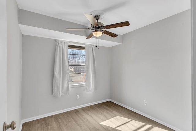 unfurnished room with light hardwood / wood-style flooring and ceiling fan