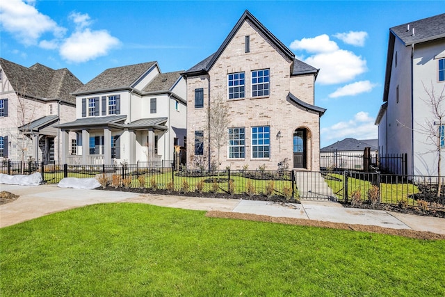 view of front of house featuring a front yard