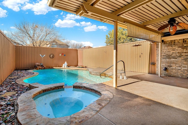 9435 Homestead Ln, Frisco, TX 75033 - view of pool featuring ceiling fan, a fenced backyard, a patio, and a pool with connected hot tub
