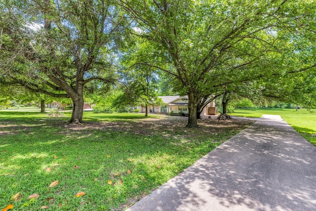 exterior space featuring a front yard