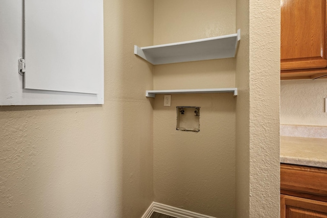 laundry room with washer hookup