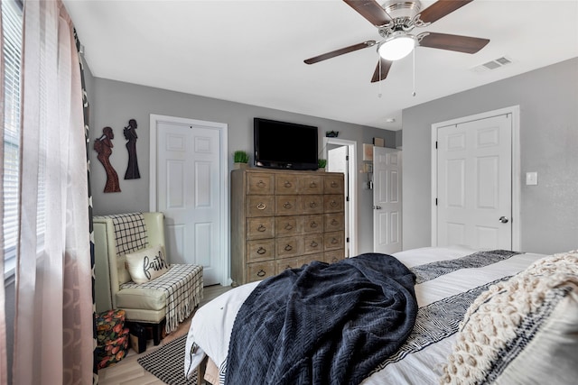 bedroom with ceiling fan