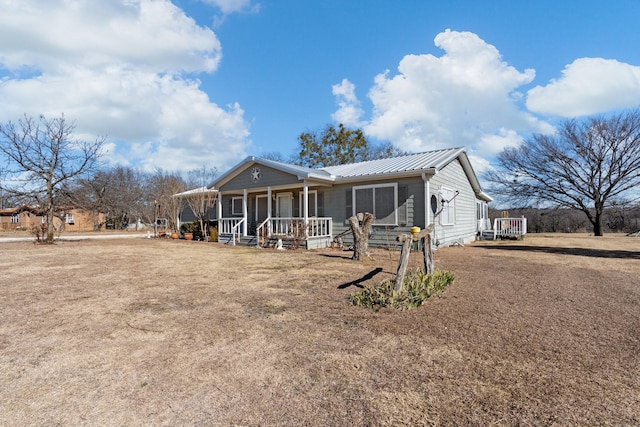 view of front of property with covered porch