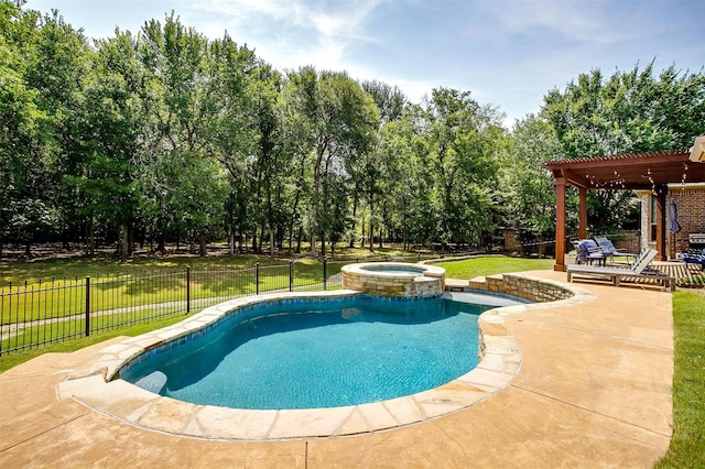 view of swimming pool featuring an in ground hot tub, a yard, a pergola, and a patio