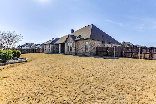 exterior space featuring a yard