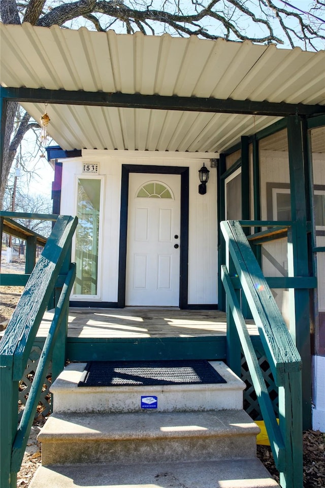 view of entrance to property