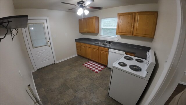 1104 Prairie Ave, Cleburne, TX 76033 - bathroom with toilet, vanity, shower / bath combination, and baseboards