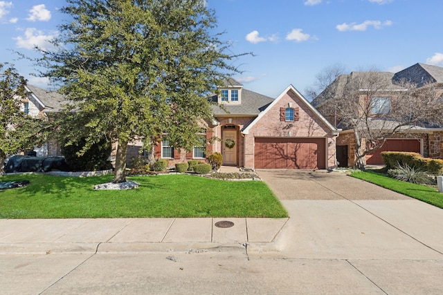 view of front facade with a front yard