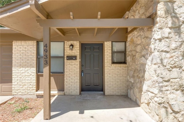 view of entrance to property