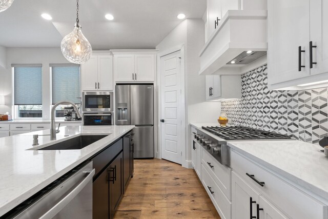 dining area featuring light hardwood / wood-style floors