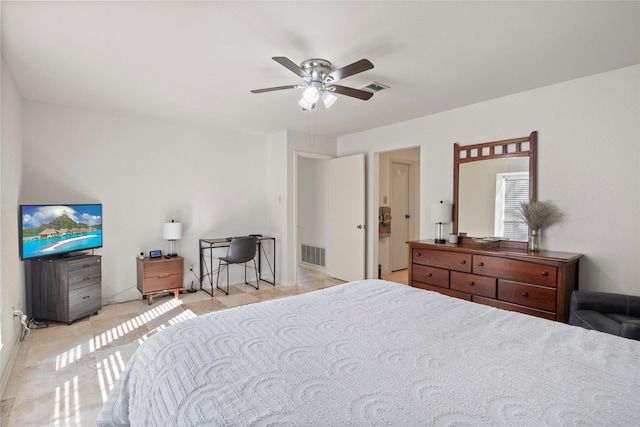 bedroom with ceiling fan