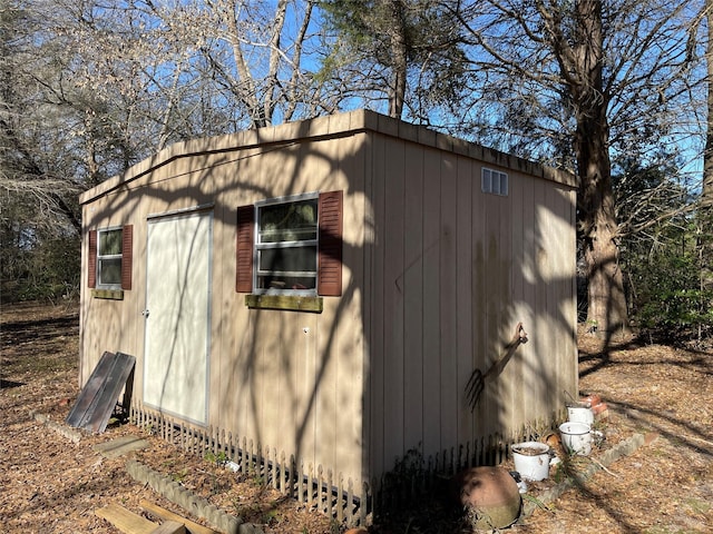 view of outbuilding