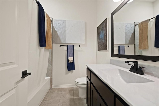 full bathroom featuring tile patterned flooring, shower / bath combo, vanity, and toilet