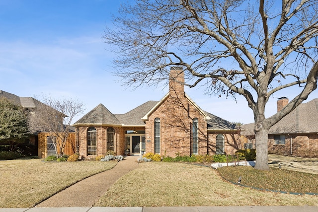 view of front of home with a front yard