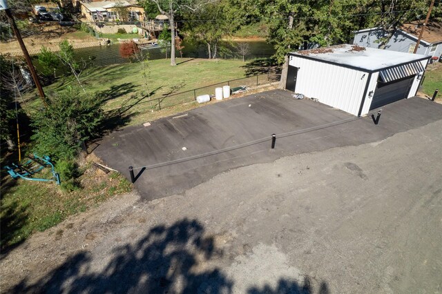 195 Lake Creek Dr, Mabank, TX 75156