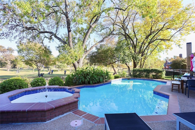 view of swimming pool