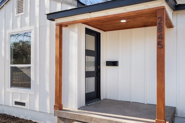 view of doorway to property