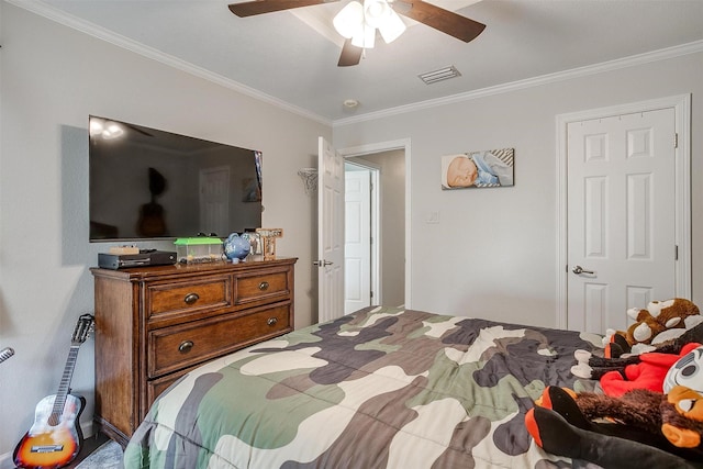 bedroom featuring crown molding and ceiling fan