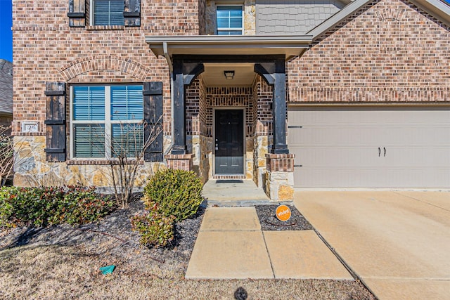 property entrance featuring a garage