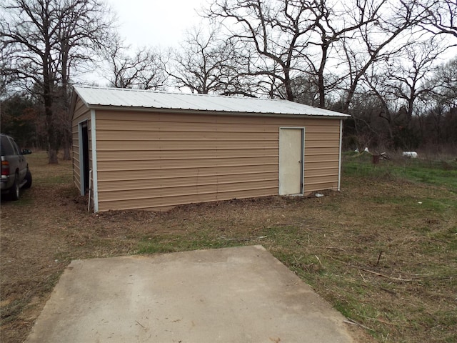 view of outdoor structure