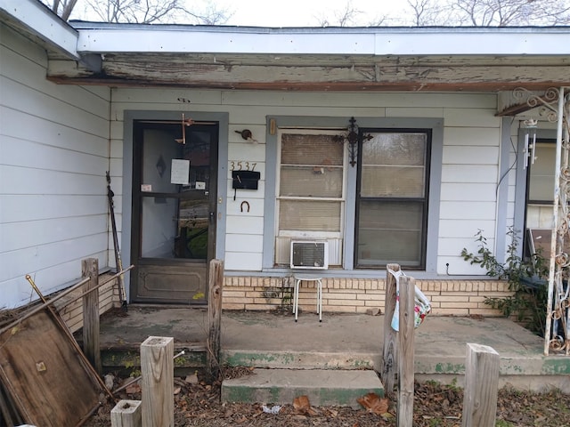 entrance to property with cooling unit